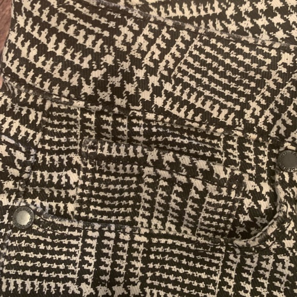 PAIGE Hoxton Ultra Skinny pants size 29
EXCellent Pre-owned Condition - Picture 4 of 13